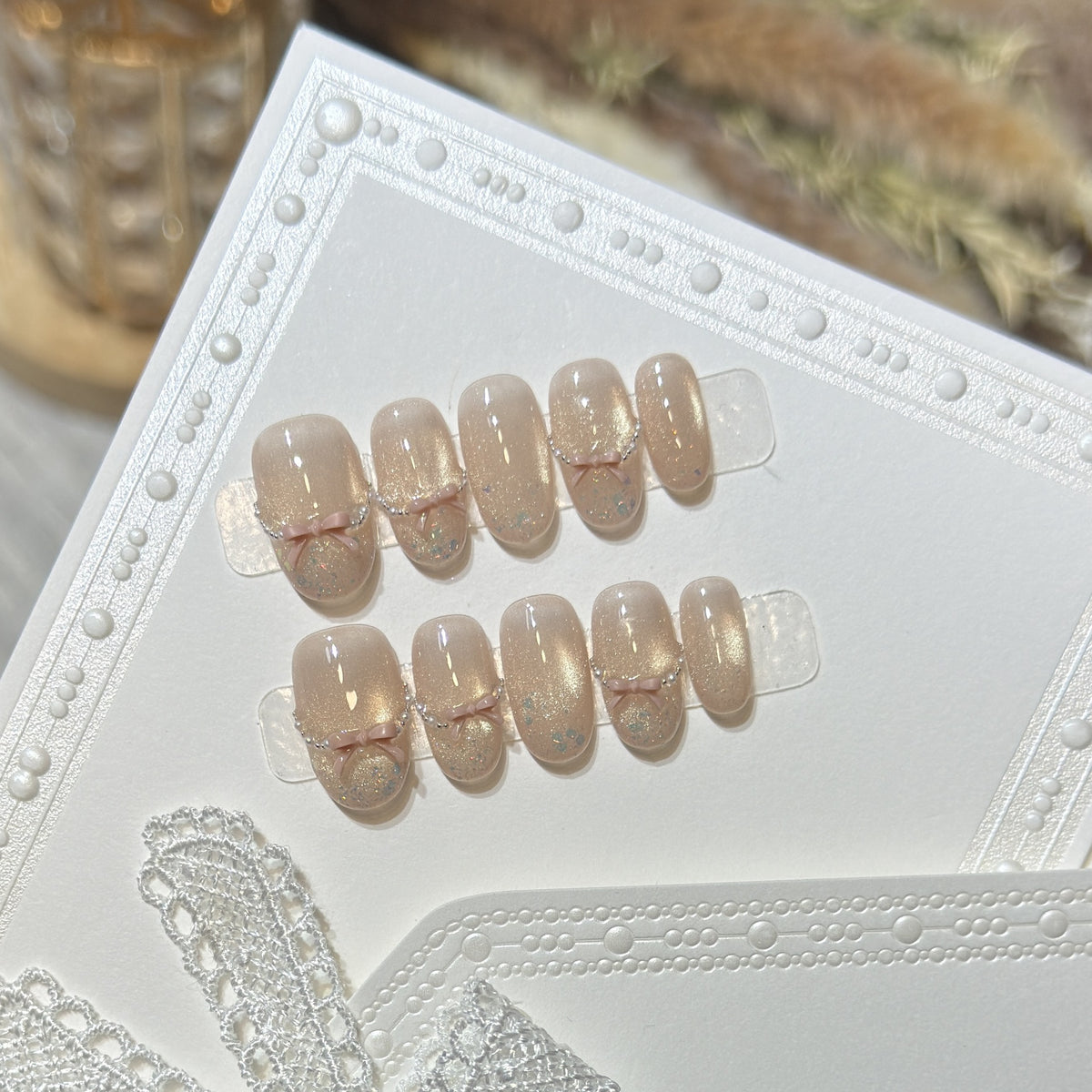 Press-On Nail Art Set with Elegant Bow Accents Acalora