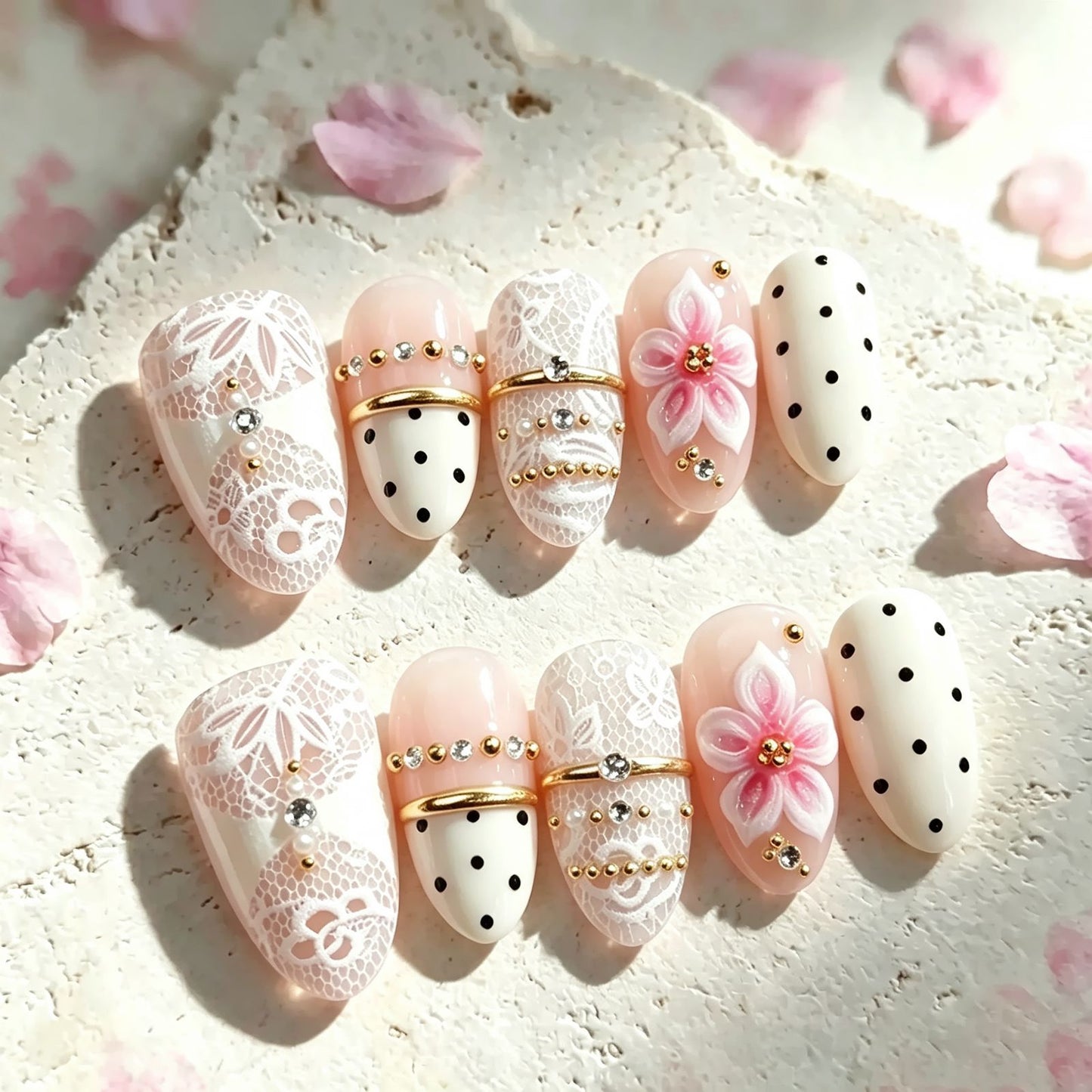 Elegant Lace Press-On Nail Set Acalora