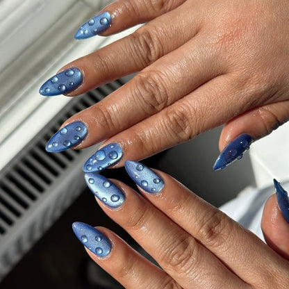 Artificial nails in stylish drip design Acalora