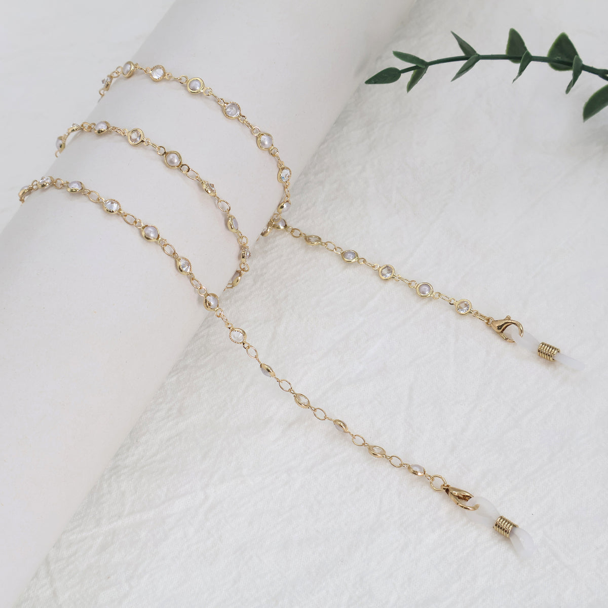 Star-Designed Chain Acalora