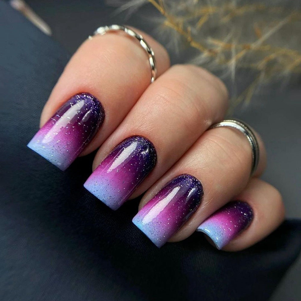 Acrylic nails with luxurious ombre effect Acalora