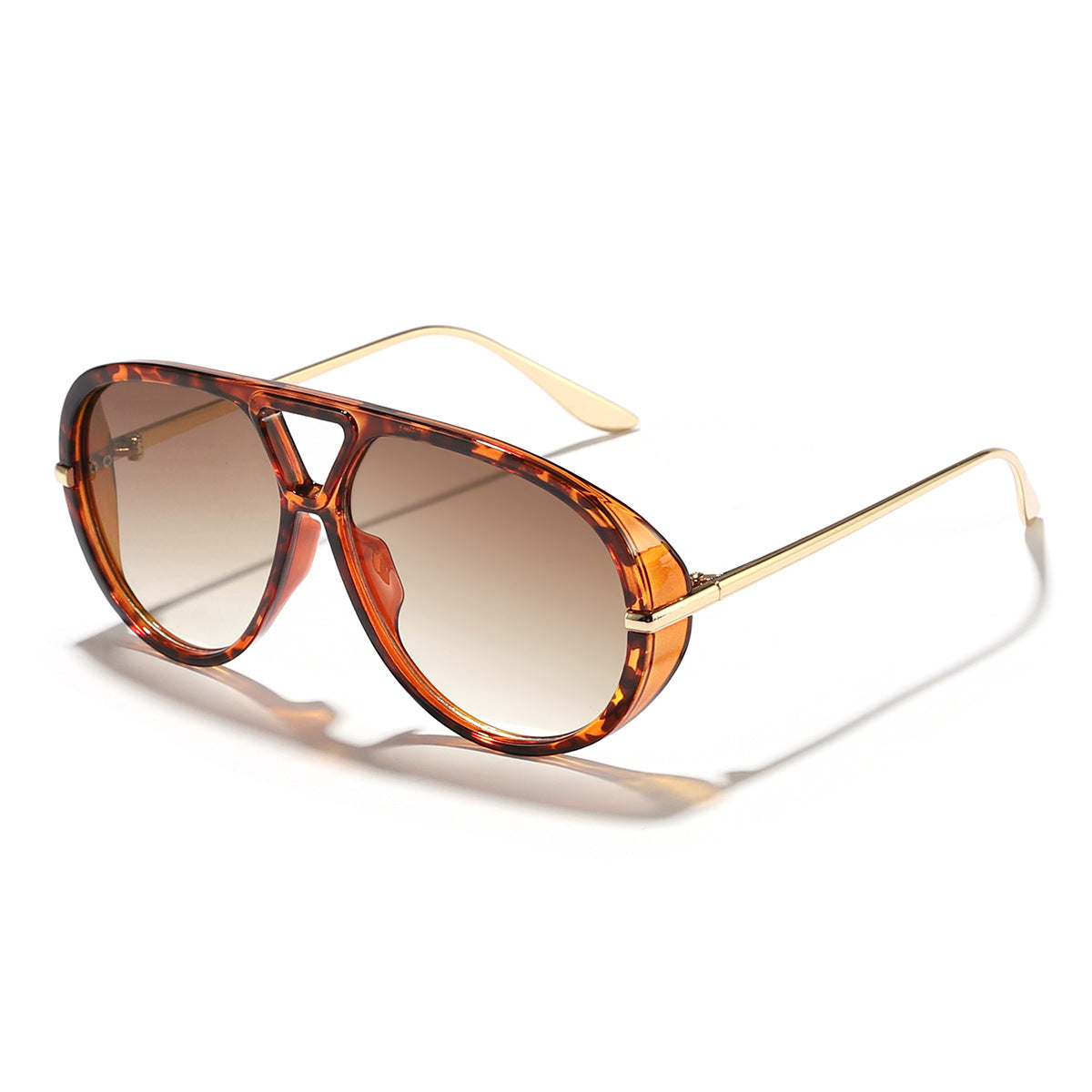 Women's Sporty Sunglasses in a striking aviator style Karnz
