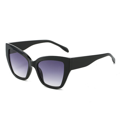 Women's Fashion Sunglasses in Trendy Tortoiseshell Design Bowlift
