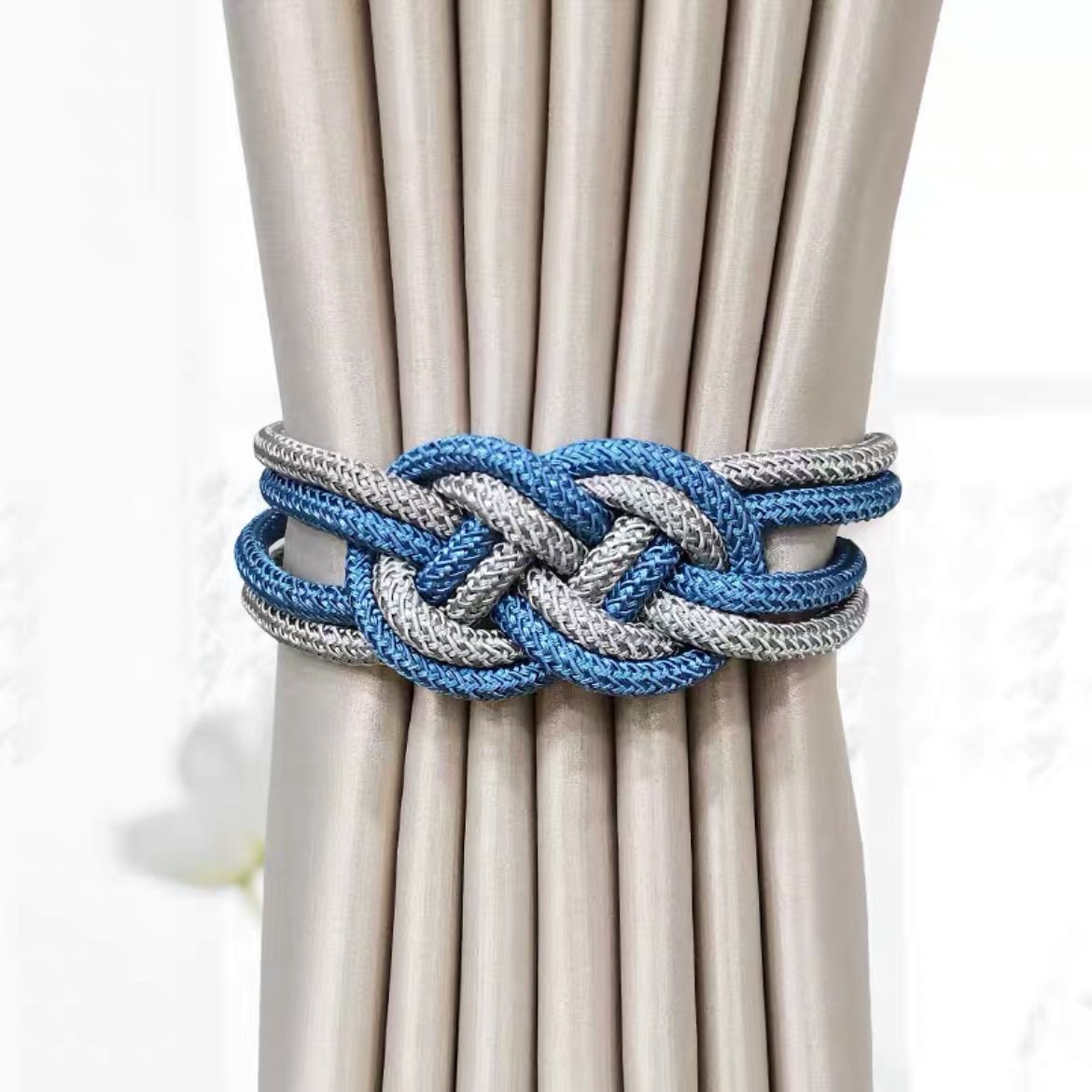 Decorative curtain tieback with braided design Acalora