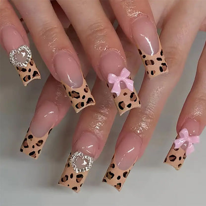Artistic Press-On Nail Kit with Charming Leopard and Bow Designs Acalora