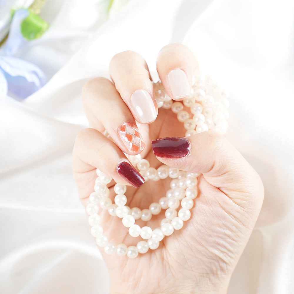 Glamorous Press-On Nail Art Set Acalora