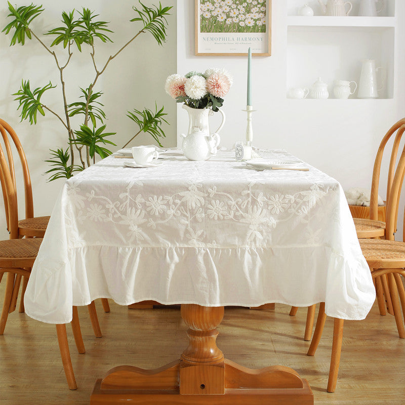 Elegant Floral Print Tablecloth