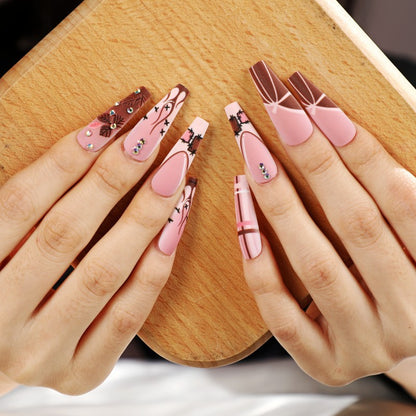 Elegant modern style artificial nails Acalora