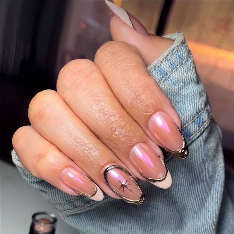 Premium Glittering French Tip Press-On Nails with Gold Accents Acalora