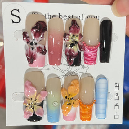 Handcrafted Floral Design Press-On Nail Set Acalora