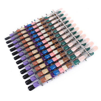 Nail art with glitter and ombre effect Acalora