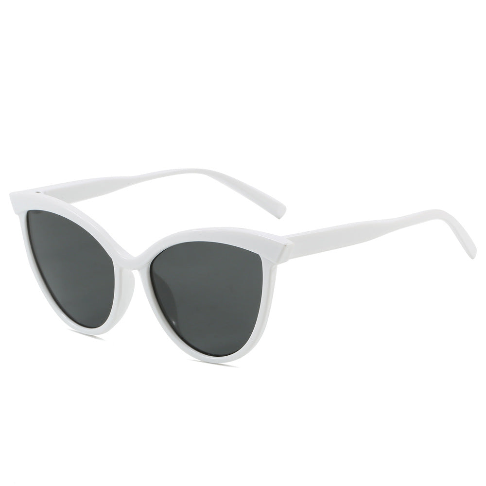 Ladies Elegant Cat-Eye Sunglasses with UV Protection and High-Quality Frame Bowlift