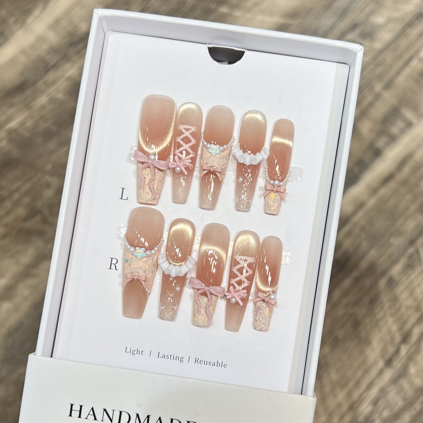 Artistic Press-On Nail Art Set with Unique Decorative Elements Acalora