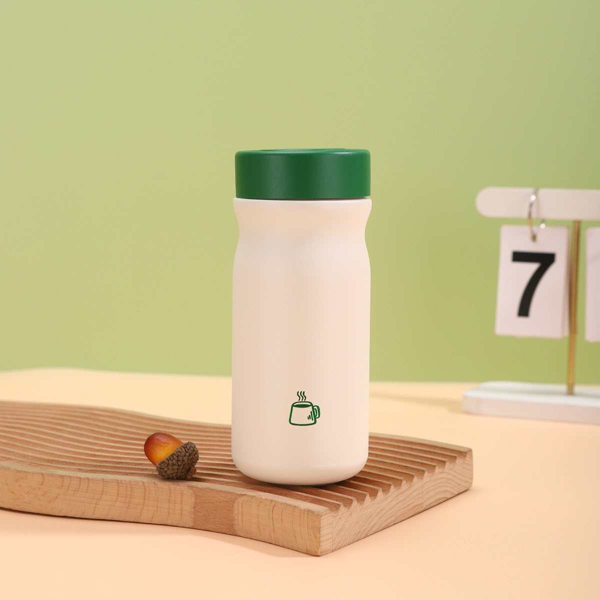 Women's Insulated Coffee Cup with practical spill stop Karnz