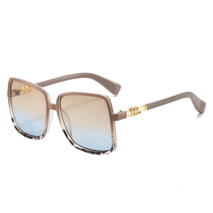 Women's sunglasses with large frame and gradient Brehn