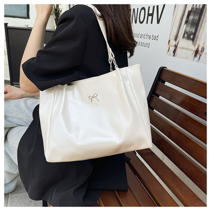 Elegant Glossy Hobo Handbag Acalora