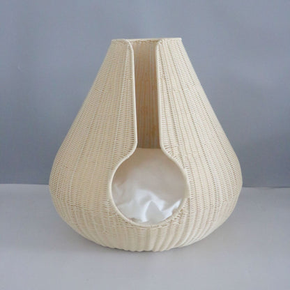 Basket with Elegant Design Acalora