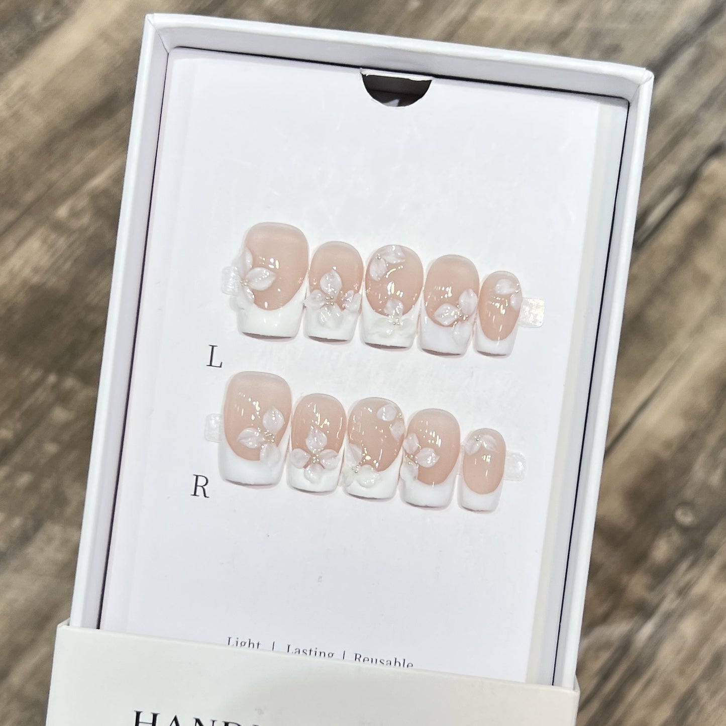 Floral Design Press-On Nail Art Kit Acalora