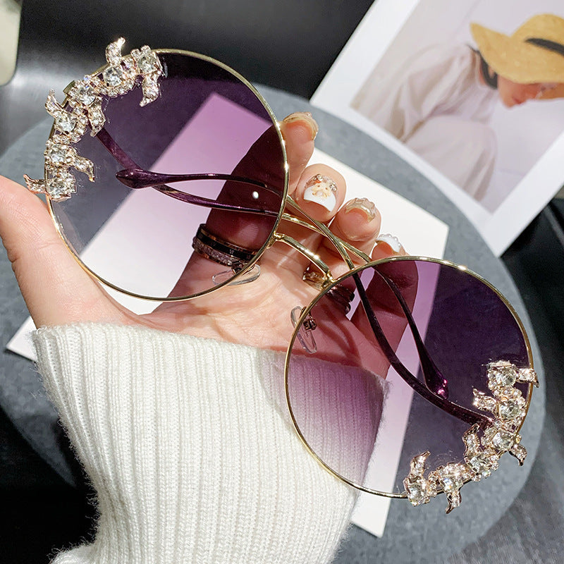 Women's fashion sunglasses with extravagant design and sparkling accents Bowlift