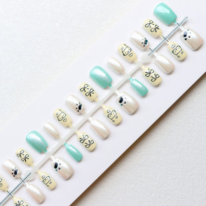 Whimsical Animal-Themed Press-On Nail Art Acalora