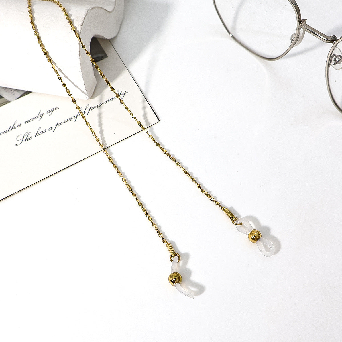 Delicate Eyewear Chain Acalora