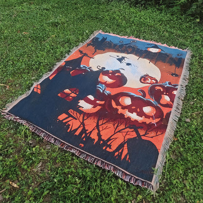 Halloween-Themed Decorative Throw Blanket