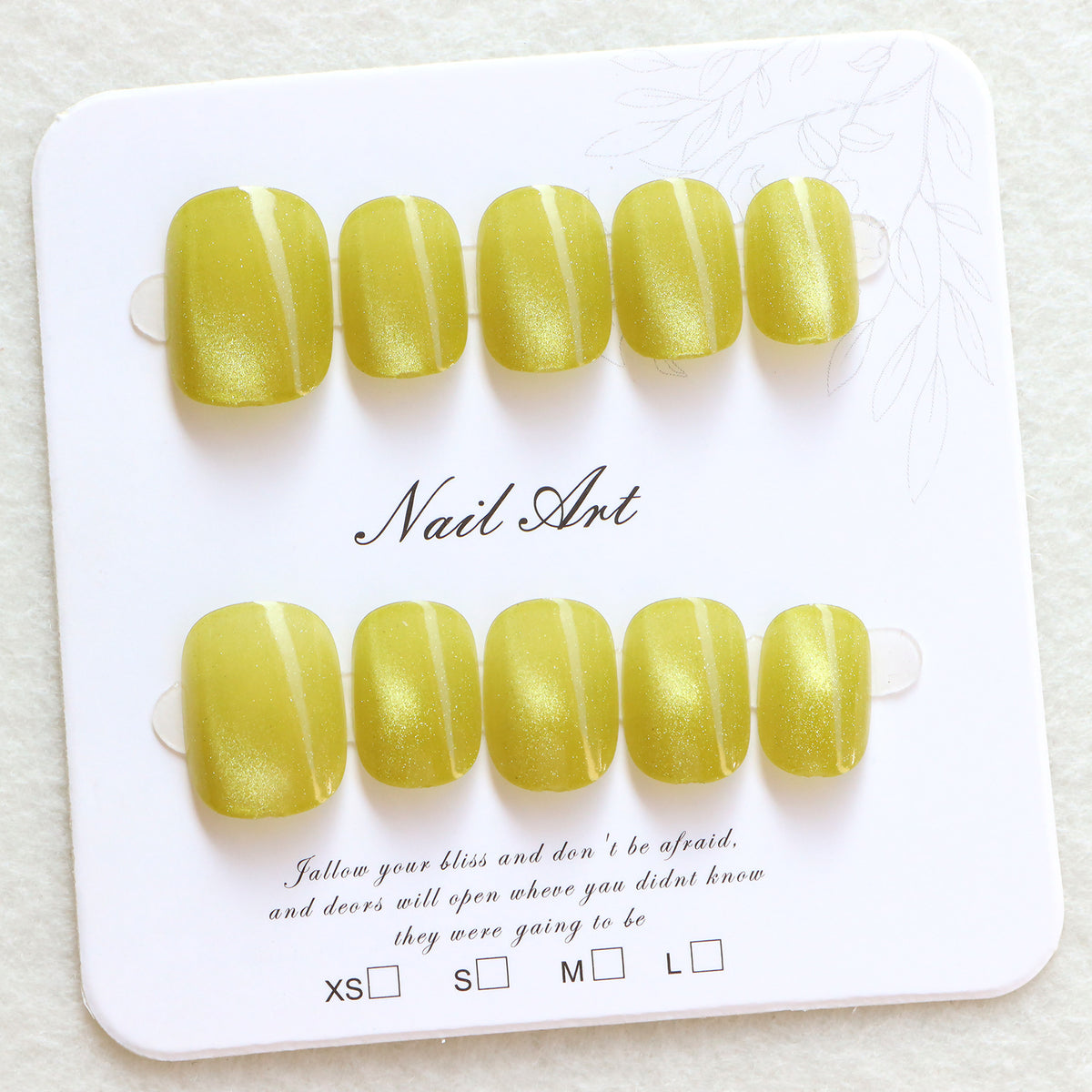 Glossy Press-On Nail Set Acalora