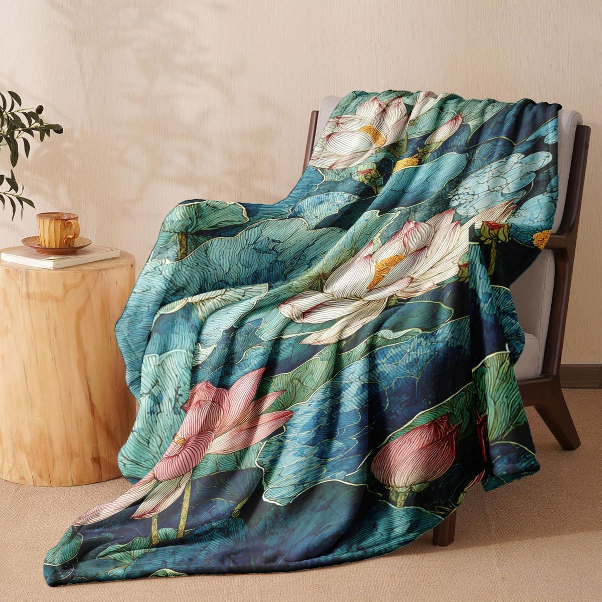 Artistic Floral Print Fleece Blanket
