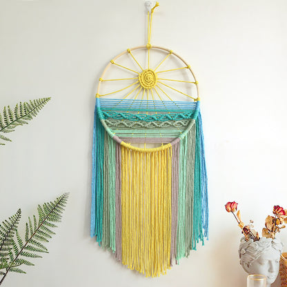 Macrame Wall Decoration with Elegant Appeal