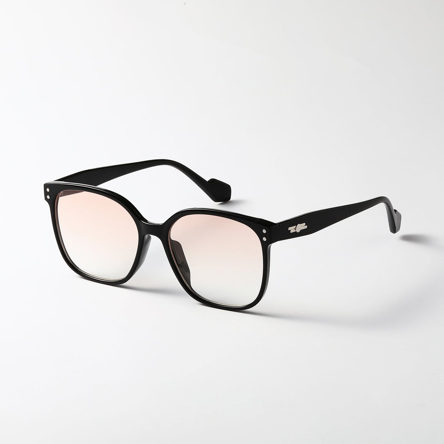 Women's sunglasses with a stylish tortoiseshell frame and UV protection Bowlift
