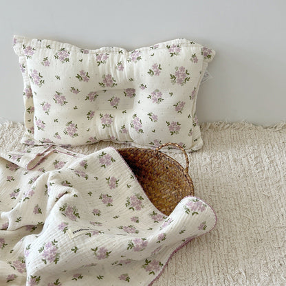 Skanto Women's Cozy Blanket with Floral Pattern Skanto