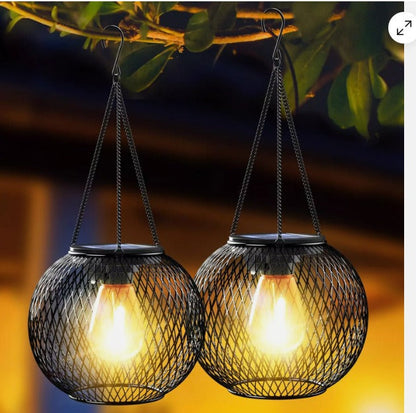 Solar Hanging Outdoor Lanterns with Vintage LED Bulb and Metal Housing, Waterproof Suspension Brehn