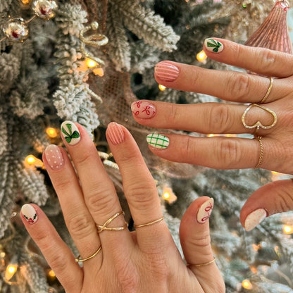 Festive Nail Art Acalora