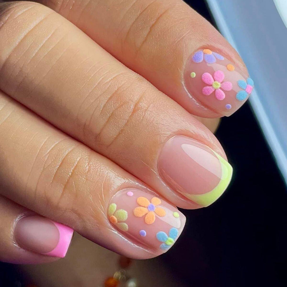 Artificial nails with playful floral design Acalora