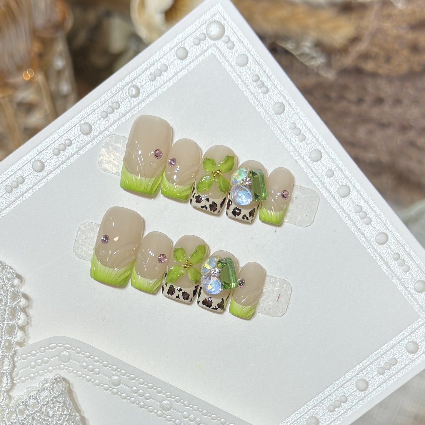 Floral-Themed Press-On Nail Set Acalora