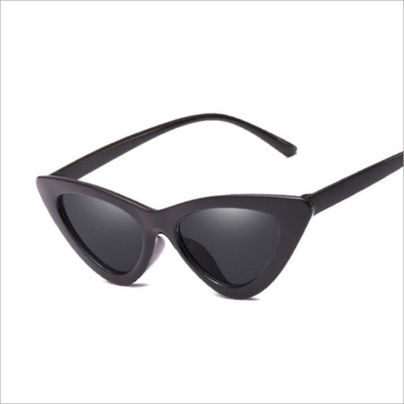 Women's Cat-Eye Sunglasses with Stylish Design Bowlift