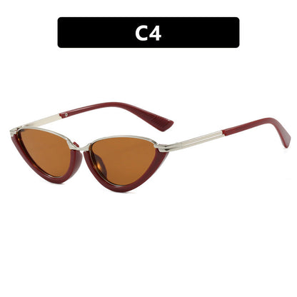 Women futuristic Cat-Eye sunglasses with golden accents Bowlift