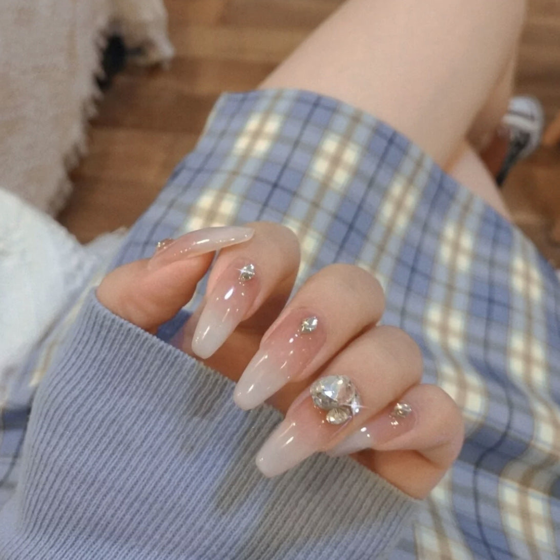 Glittery Elegance Press-On Nail Set Acalora