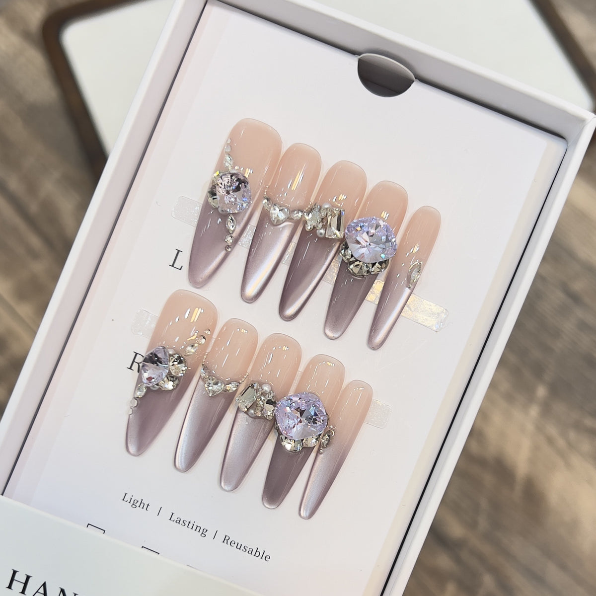 Glamorous Press-On Nail Art Set Acalora