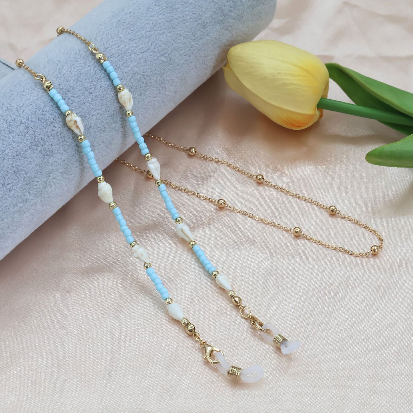 Beaded Eyewear Chain Acalora