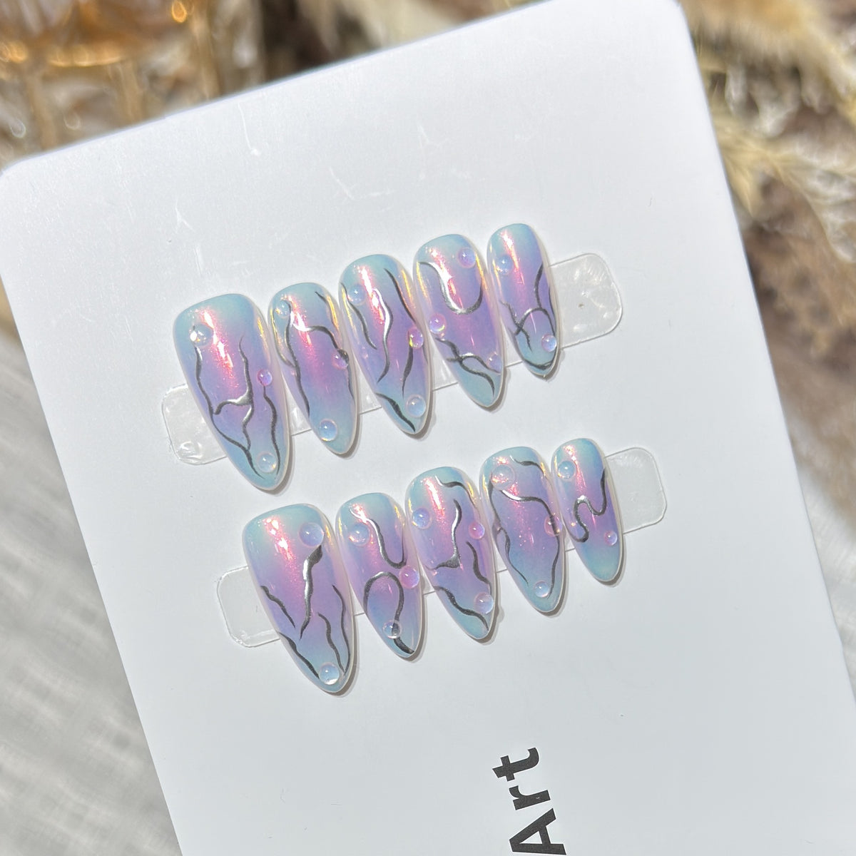 Iridescent Press-On Nail Set Acalora
