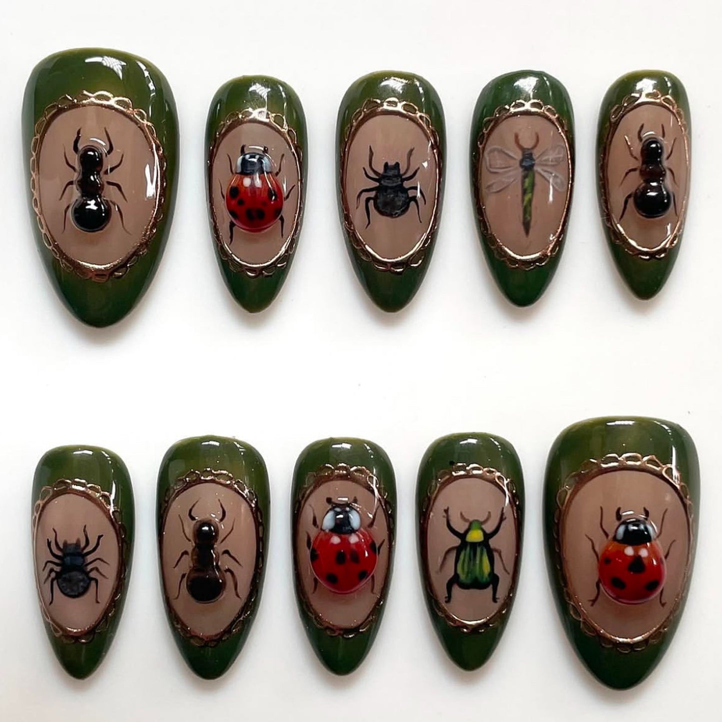 Artistic Insect-Embellished Press-On Nail Art Acalora