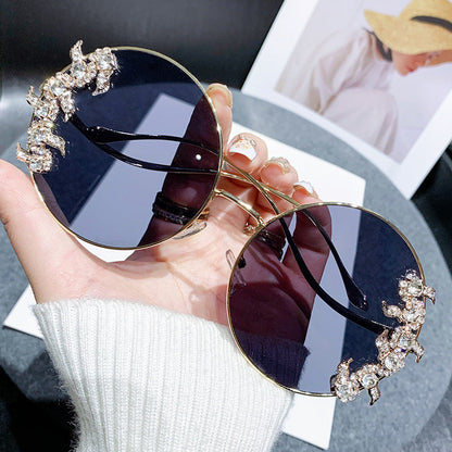 Women's fashion sunglasses with an extravagant design and sparkling accents Brehn