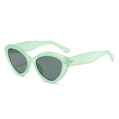 Women Cat-Eye Sunglasses with Glittering Details Bowlift