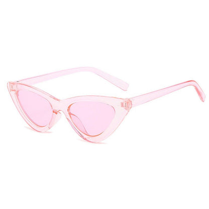 Ladies Cat-Eye Sunglasses with Elegant Tortoiseshell Pattern Bowlift