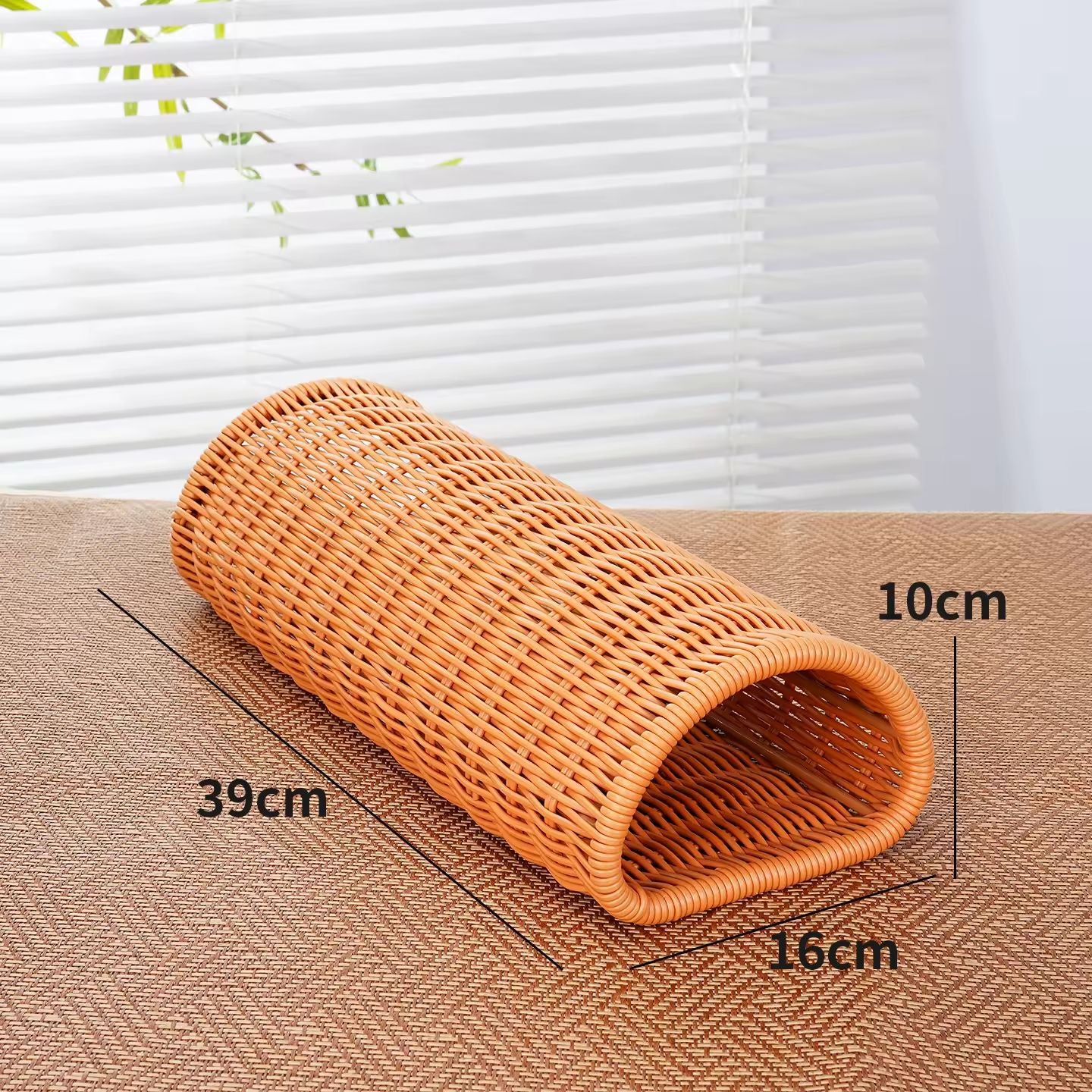 Decorative Woven Acalora