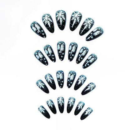 Snowy Winter-Themed Nail Art Acalora