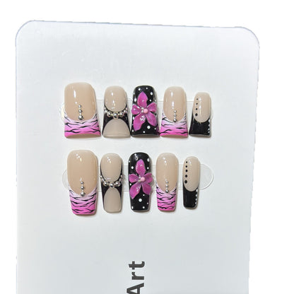Decorative Press-On Nail Set with Floral and Striped Design Acalora
