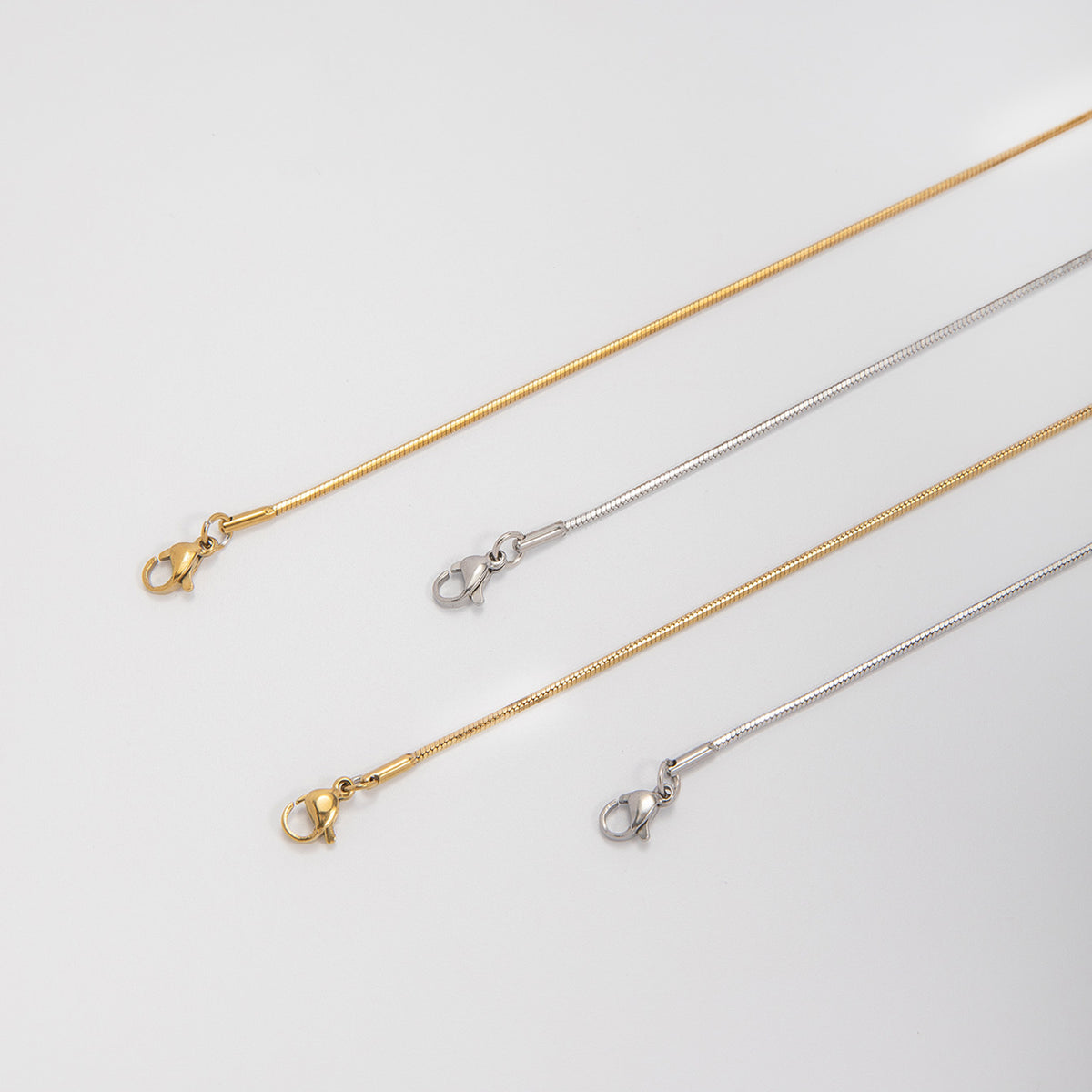 Sleek Adjustable Wire Bracelet Acalora