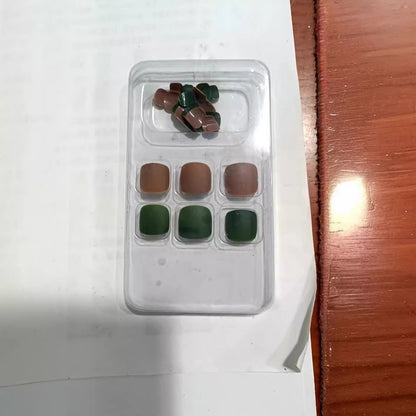 Decorative Press-On Nail Set Acalora